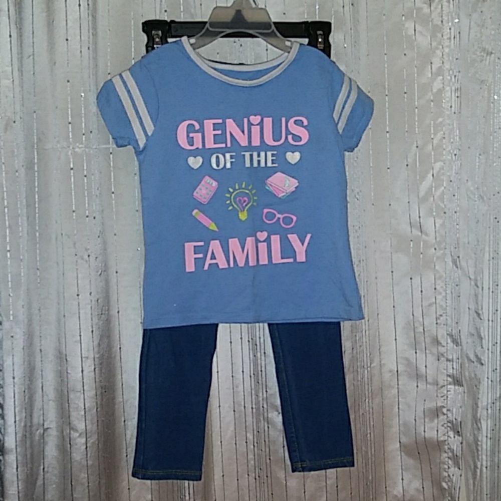 Girls short sleeve shirt and jeggings